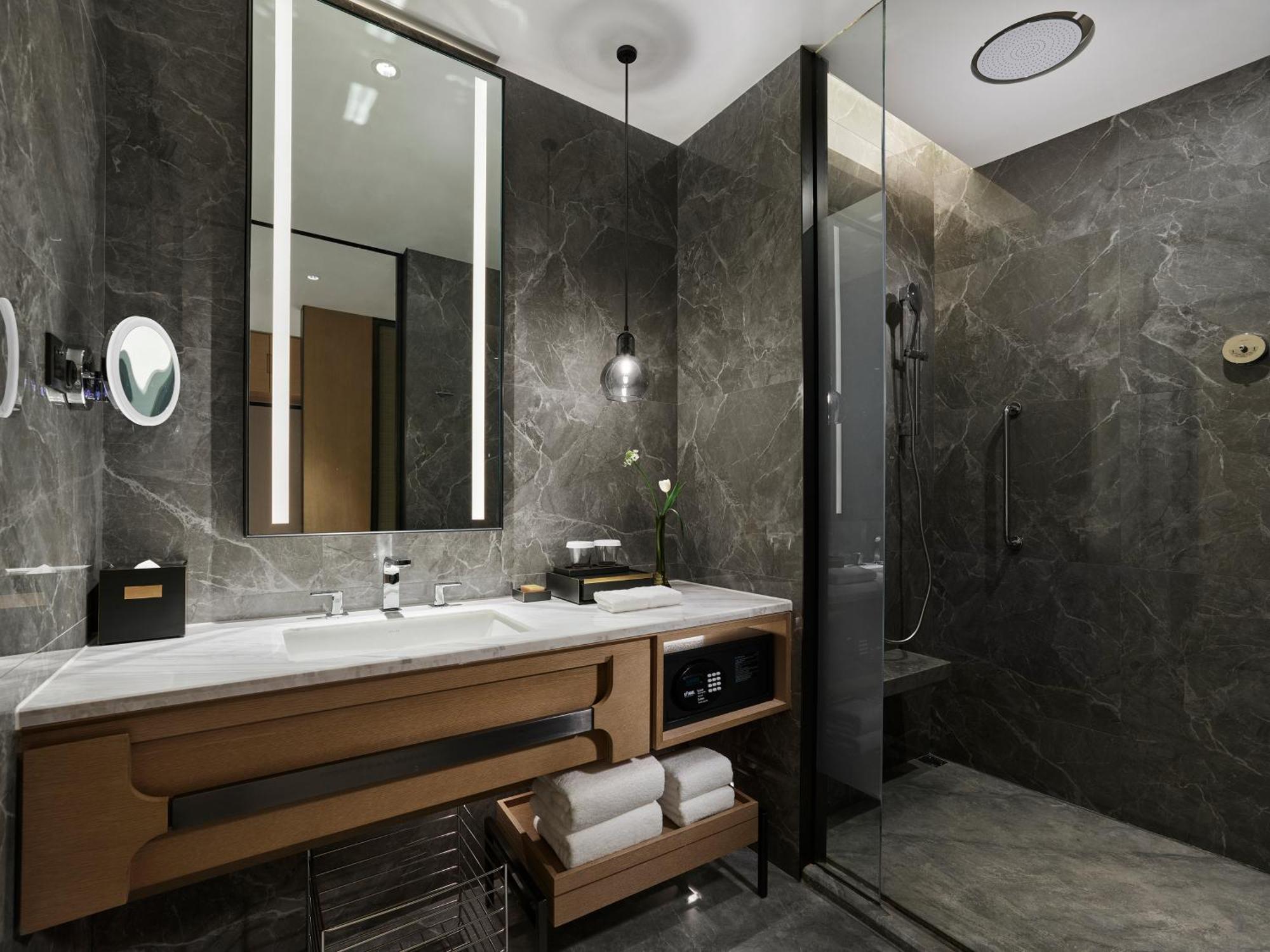 Doubletree By Hilton Chengdu Riverside - Close To Panda Base And Chengdu East Railway Zewnętrze zdjęcie