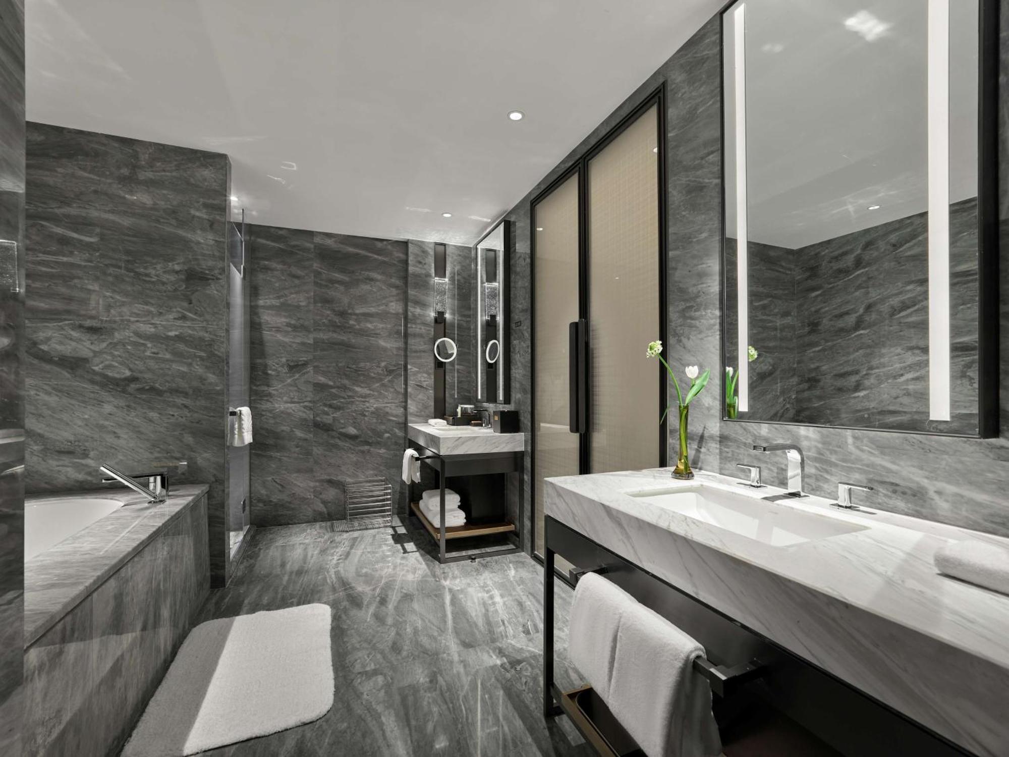 Doubletree By Hilton Chengdu Riverside - Close To Panda Base And Chengdu East Railway Zewnętrze zdjęcie
