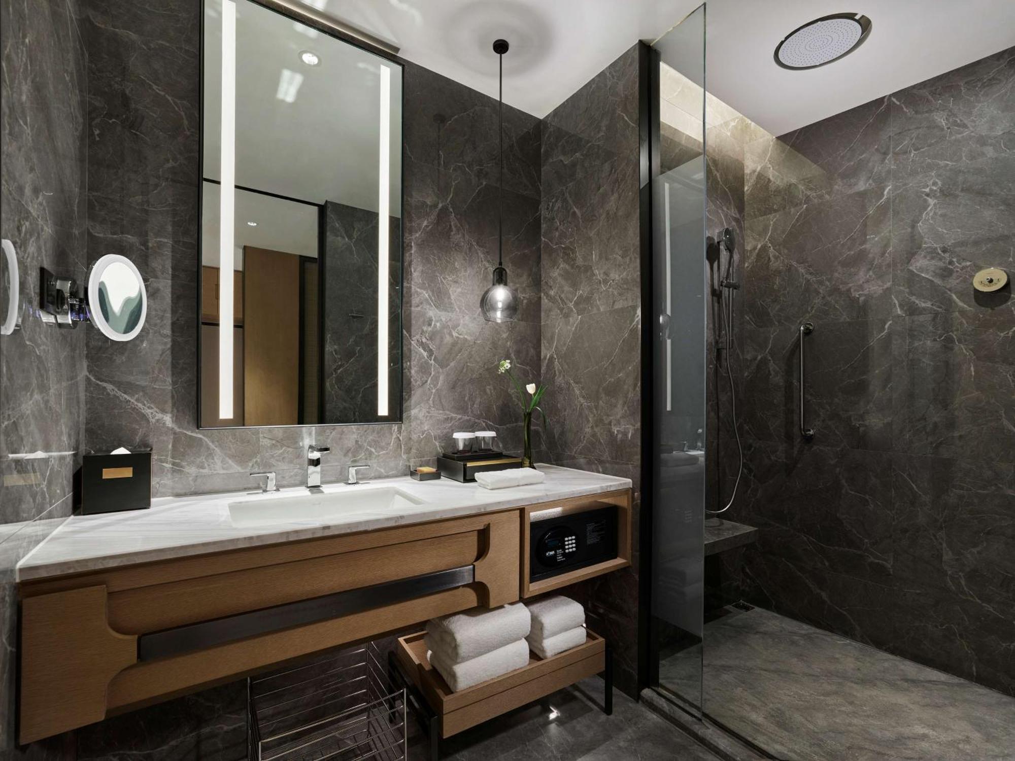 Doubletree By Hilton Chengdu Riverside - Close To Panda Base And Chengdu East Railway Zewnętrze zdjęcie